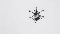 Primi voli con un drone per trasporto sangue per analisi